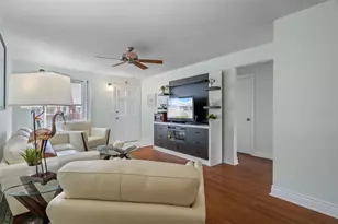 10008 Daffodil Street N, Pinellas Park, FL 33782 - Photo 9