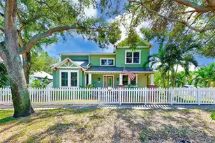 1110 Highland St S, Saint Petersburg, FL 33701 - Photo 1