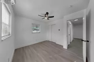 730 Lynndale St N, Saint Petersburg, FL 33703 - Photo 29