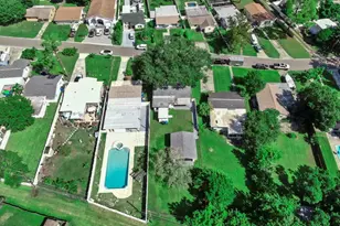 730 Lynndale St N, Saint Petersburg, FL 33703 - Photo 43