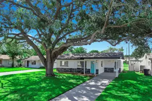 730 Lynndale St N, Saint Petersburg, FL 33703 - Photo 47