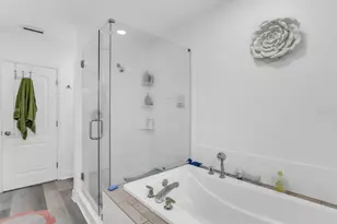 4864 Lake Charles Dr N, Kenneth City, FL 33709 - Photo 23