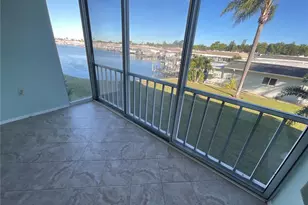 1 Boca Ciega Point Blvd, Saint Petersburg, FL 33708 - Photo 3