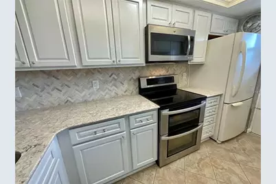 1 Boca Ciega Point Blvd #213, Saint Petersburg, FL 33708 - Photo 11