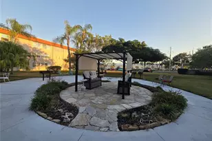 211 Pasadena Ave N, Saint Petersburg, FL 33710 - Photo 27