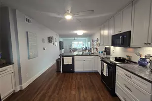 211 Pasadena Ave N, Saint Petersburg, FL 33710 - Photo 3