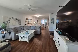 211 Pasadena Ave N, Saint Petersburg, FL 33710 - Photo 9