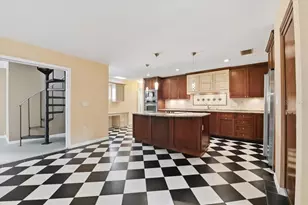 2713 Chambray Ln, Tampa, FL 33611 - Photo 17