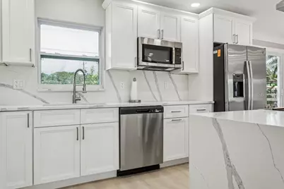 8200 136th Street, Seminole, FL 33776 - Photo 13