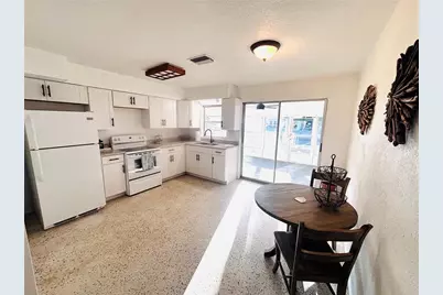 6125 Beacon Point Drive, Weeki Wachee, FL 34607 - Photo 5