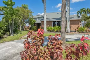 769 Kingston Ct, Apollo Beach, FL 33572 - Photo 3