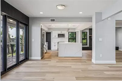 769 Kingston Court, Apollo Beach, FL 33572 - Photo 7