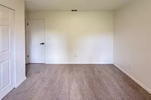 32 Barrister Ln, Palm Coast, FL 32137 - Photo 13