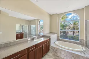 1833 Mira Lago Cir, Ruskin, FL 33570 - Photo 21