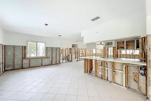 2176 N Watersedge Dr, Crystal River, FL 34429 - Photo 17