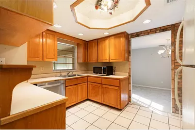 11918 Orangewood Drive, Dade City, FL 33525 - Photo 9