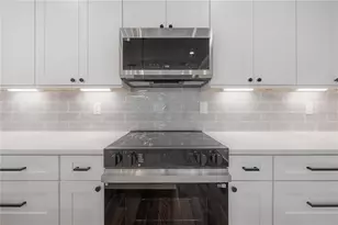 810 E Frierson Ave, Tampa, FL 33603 - Photo 13