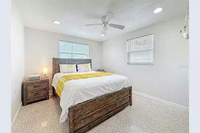 510 62 Avenue NE, Saint Petersburg, FL 33702 - Photo 19