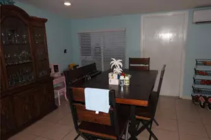 2128 W Perio St, Tampa, FL 33612 - Photo 9