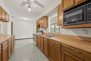 2005 Spirit Lake Rd, Winter Haven, FL 33880 - Photo 11