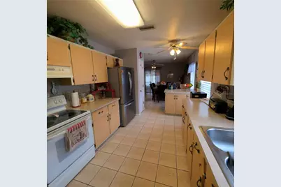 13202 Pine Creek Circle, Riverview, FL 33579 - Photo 11