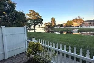 13727 Juniper Blossom Dr, Tampa, FL 33618 - Photo 1