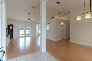 14833 Redcliff Dr, Tampa, FL 33625 - Photo 5