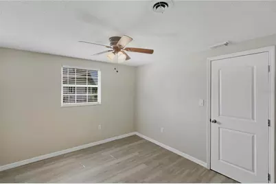 185 Salem Avenue NW, Port Charlotte, FL 33952 - Photo 13