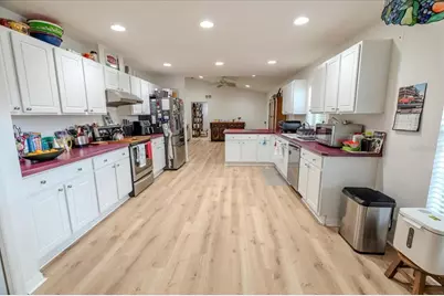 12028 San Angela Drive, San Antonio, FL 33576 - Photo 11