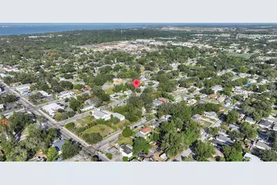 2825 N Links Avenue, Sarasota, FL 34234 - Photo 13