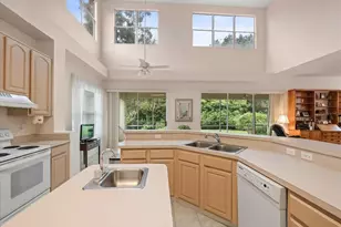 18810 Place Antibes, Lutz, FL 33558 - Photo 29