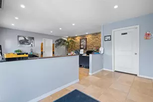 6426 126th Ave, Largo, FL 33773 - Photo 3