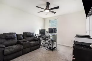 37158 Angel Wings Ave, Zephyrhills, FL 33541 - Photo 13