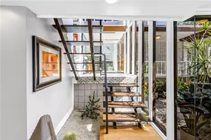 3130 Walnut St NE, Saint Petersburg, FL 33704 - Photo 5