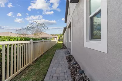 19322 Hawk Valley Drive, Tampa, FL 33647 - Photo 9