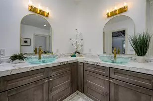 16328 Emerald Cove Dr, Lutz, FL 33549 - Photo 23