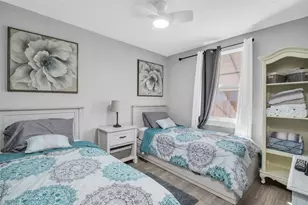 1022 10th Ave N, Saint Petersburg, FL 33705 - Photo 19