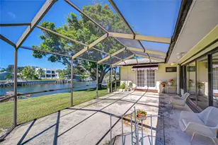 6747 28th St S, Saint Petersburg, FL 33712 - Photo 41