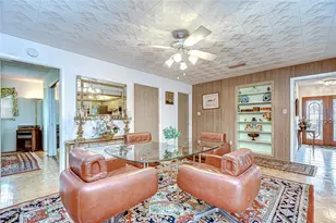 6747 28th St S, Saint Petersburg, FL 33712 - Photo 21