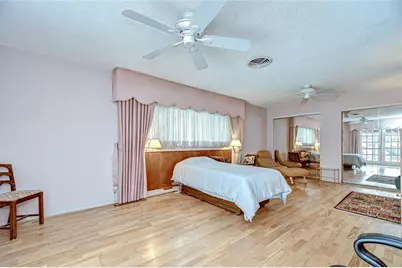 6747 28th Street S, Saint Petersburg, FL 33712 - Photo 35