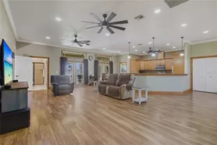 12807 Sweet Magnolias Ln, Dover, FL 33527 - Photo 9