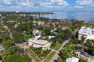 1311 Beach Dr NE, Saint Petersburg, FL 33701 - Photo 9