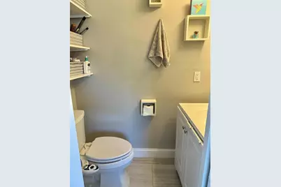 2700 25th Avenue N, Saint Petersburg, FL 33713 - Photo 9