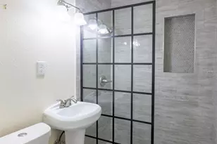 3410 W Rogers Ave, Tampa, FL 33611 - Photo 15