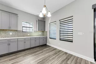 291 Mossy River Ct, Brandon, FL 33511 - Photo 17