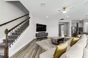 291 Mossy River Ct, Brandon, FL 33511 - Photo 23