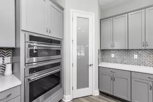 291 Mossy River Ct, Brandon, FL 33511 - Photo 11