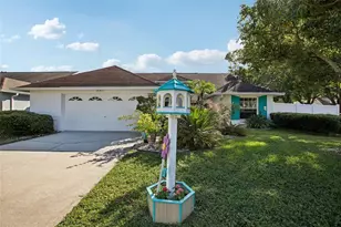 1424 Ridge Shore Dr, Tarpon Springs, FL 34689 - Photo 1