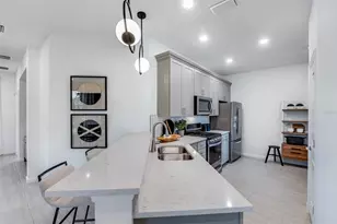 29076 Coral Harbour Dr, Englewood, FL 34223 - Photo 5