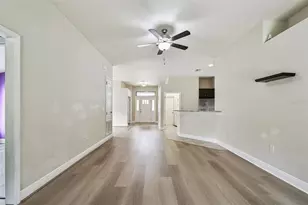 8910 52nd Ave E, Palmetto, FL 34221 - Photo 9